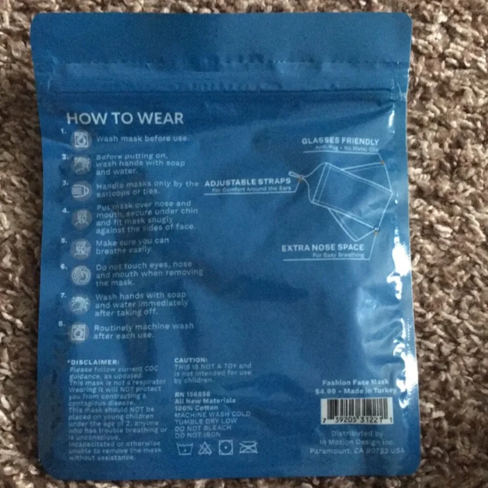 😷 Unisex Face Mask